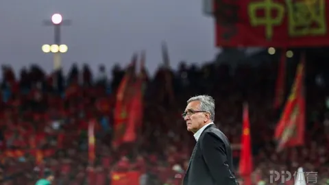 周杰伦感叹助理离职露营：待遇优厚引热议？